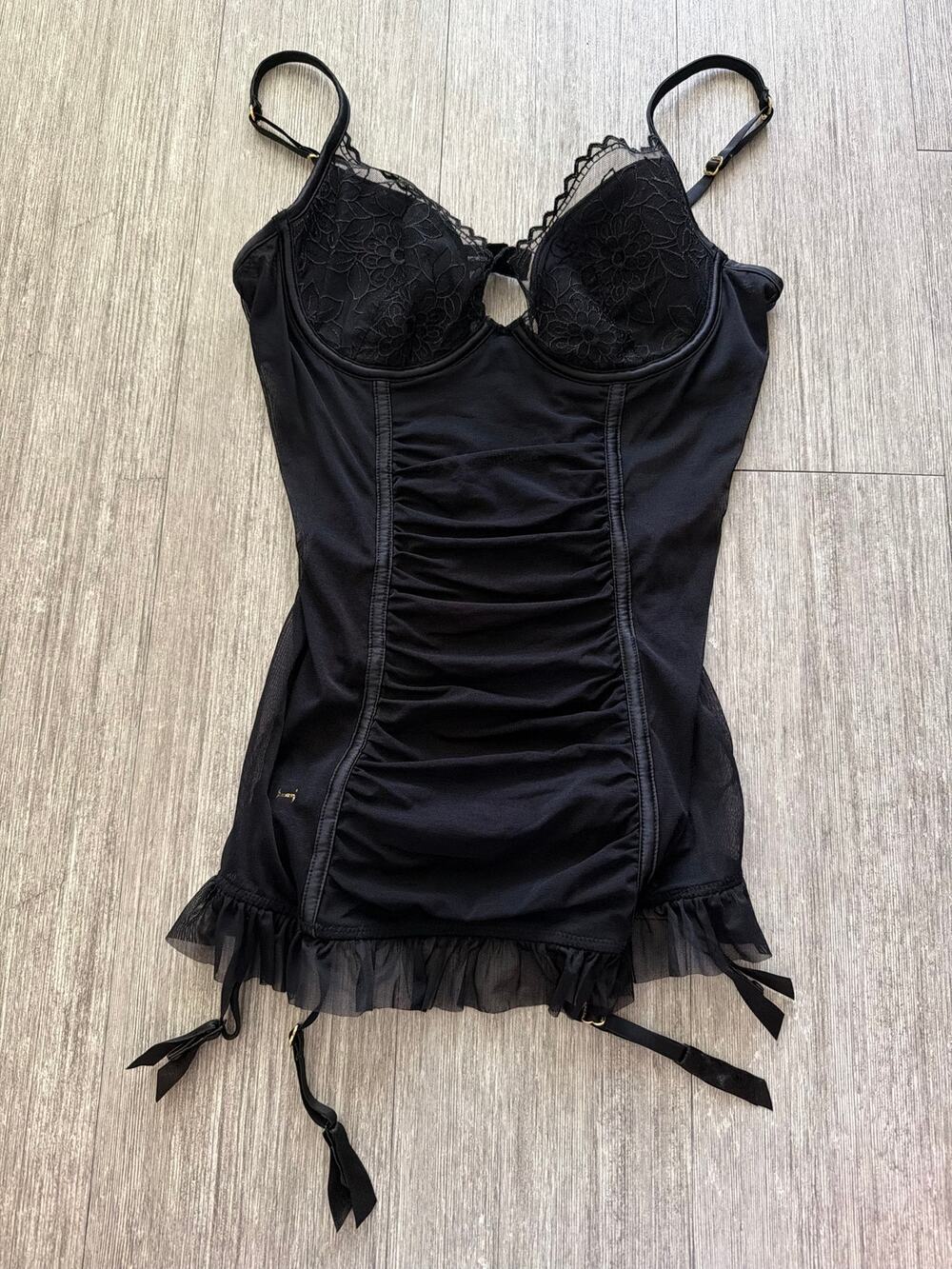 Vintage 2009 Victoria's Secret Lace Garter Slip Lingerie